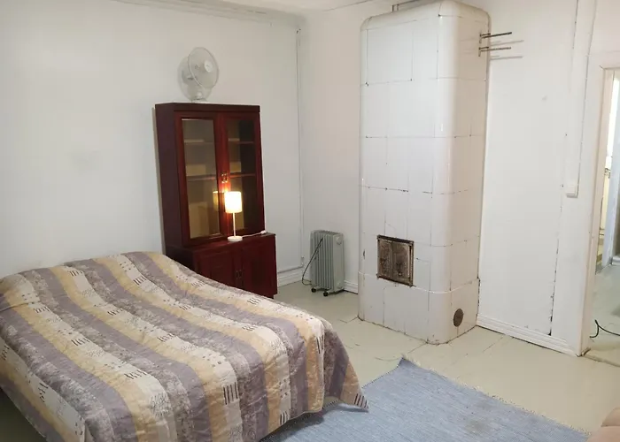 Vanhan Puukerrostalon 30m2 Asunto Minimi 2 Yoetae Апартаменты